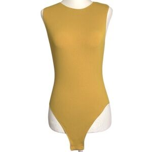 • Kittenish ribbed bodysuit yellow small